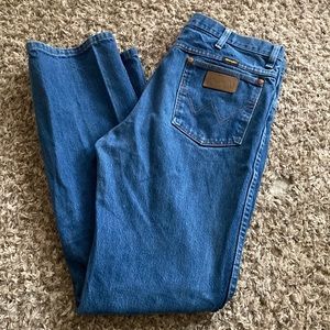 Mens wranglers size 32 X 32 very good gently worn condition
